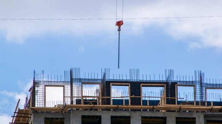 Строители попали в рейтинг самых высокооплачиваемых профессий в Иркутской области